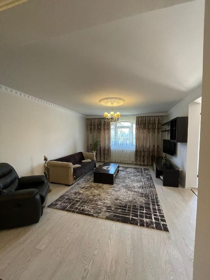 Vila Pati Ploieşti Exterior foto