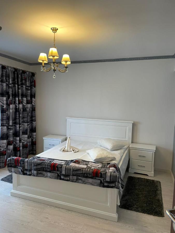 Vila Pati Ploieşti Exterior foto