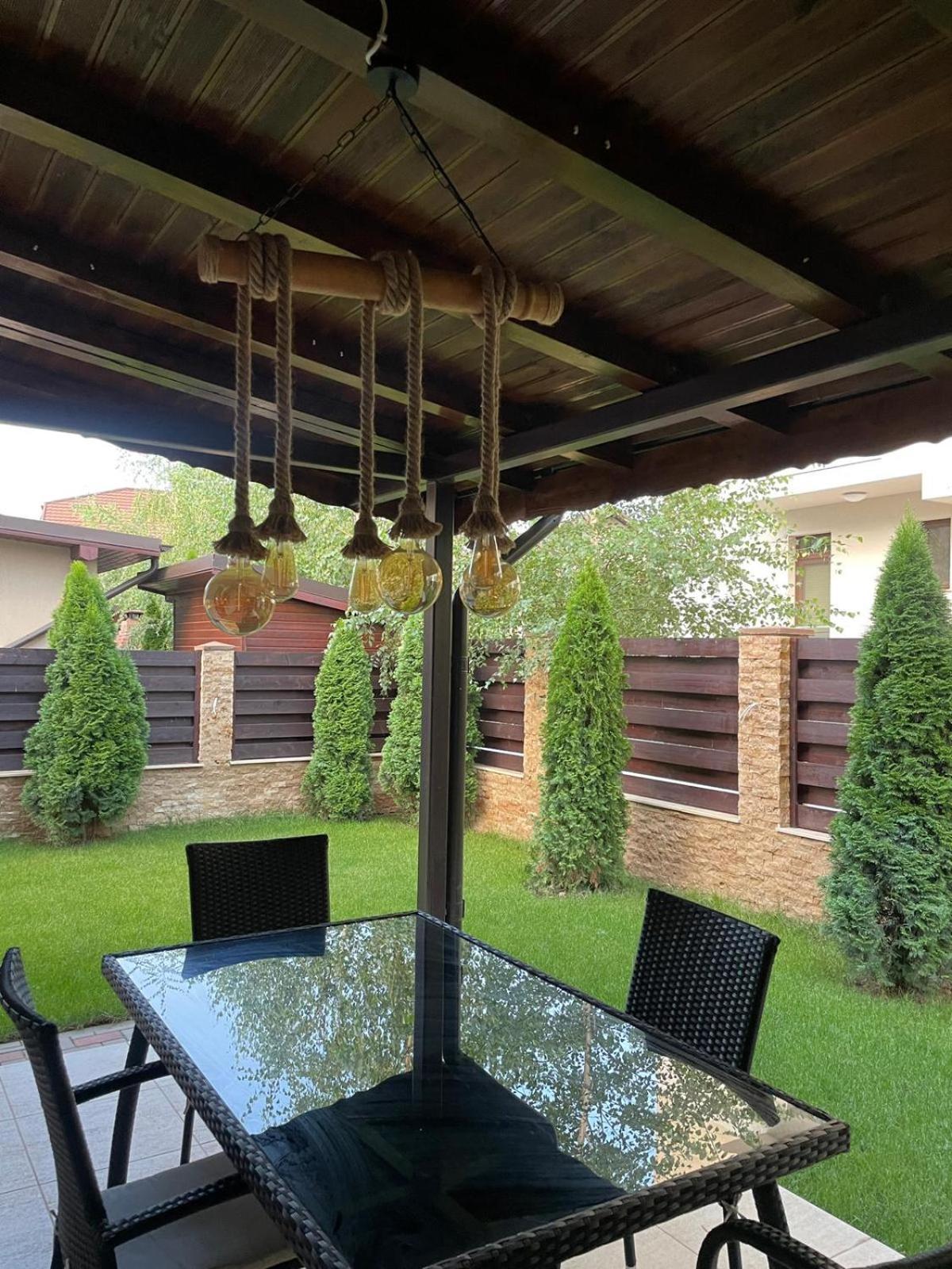 Vila Pati Ploieşti Exterior foto